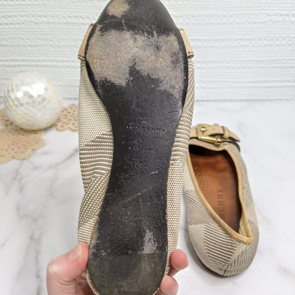 Burberry Woven Canvas Flats - Picture 7 of 9